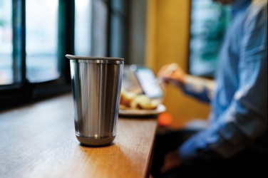 Logotrade Geschäftsgeschenke das Foto: Dia Reisebecher