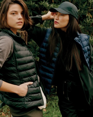 Logotrade Werbegeschenke das Foto: Iqoniq Meru Damen Bodywarmer aus recyceltem Polyester