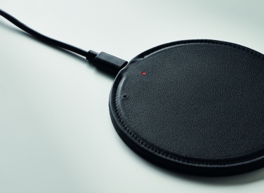 Logotrade Werbeartikel das Foto: Ladestation recyceltes PU 15W