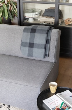 Logo trade promotional giveaway photo of: Soft plaid fleece blanket