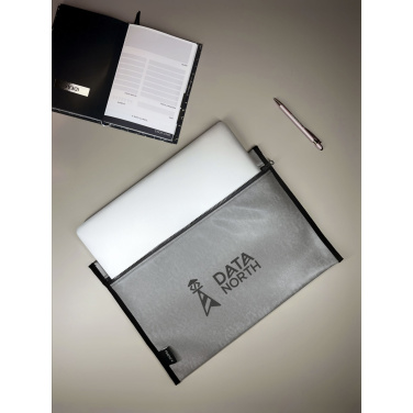 Logotrade advertising products photo of: Fraenck Bobby Laptop Sleeve 15,6"