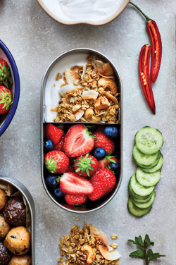 Logotrade promotional products photo of: Black+Blum Stainless Steel Double Bento Box