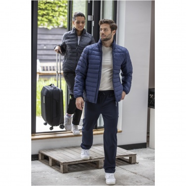 Logotrade firmakingituse foto: Athenas meeste soojustatud jope