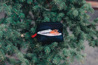 Logo trade meened foto: RCS taaskasutatud nubuck PU kotike esmaabikomplekt postitatav