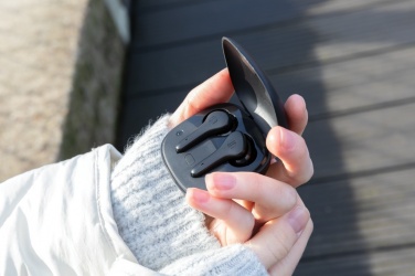 Logo trade firmakingitused foto: Urban Vitamin Byron ENC kõrvaklapid