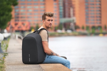 Logotrade reklaamtooted pilt: Bobby Hero tavaline, vargusevastane seljakott