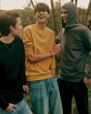 Logotrade firmakingi foto: Iqoniq Etosha kerge ümbertöödeldud puuvillast pusa