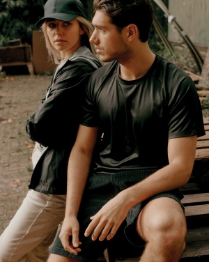 Logotrade reklaamkingi foto: Iqoniq Logani taaskasutatud polüestrist tuulejope