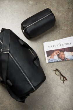 Logotrade firmakingi foto: VINGA Bermond RCS taaskasutatud PU reisikott