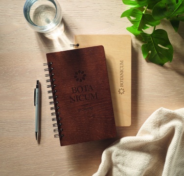 Logotrade reklaamtoote foto: A5 kasepuidust märkmik GROWBOOK™