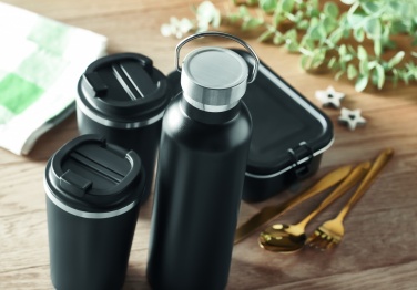 Logotrade ärikingituse foto: Roostevabast terasest termoskruusi komplekt