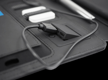 Logotrade reklaamkingituse foto: HERMANO akupank Organizer 54713000