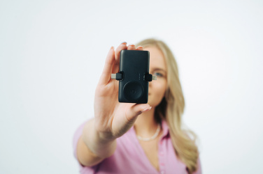 Logotrade firmakingid pilt: Urban Vitamin akupank San Diego RCS 20W PD