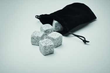 Logotrade reklaamtooted pilt: 9 kivist jääkuubikute komplekt karbis ABERDEEN