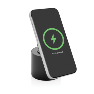 Logotrade ärikingituse foto: Magpulse RCS taaskasutatud plastist 3W kõlar magnetilise hoidikuga