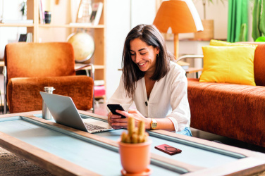 Logotrade reklaamkingituse foto: PAWTT juhtmeta laadija akupank