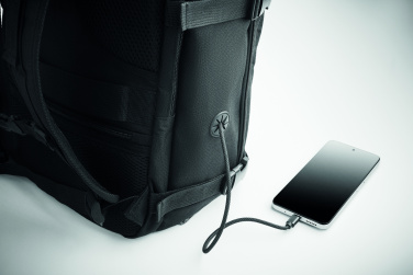 Logo trade ärikingitused foto: FLYHIGH salongisuuruses käsipagasi seljakott