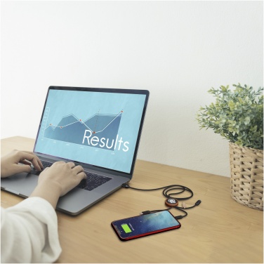 Logotrade liikelahjat kuva: SCX.design C36 pitkä 3-in-1 rPET-latauskaapeli valaistuvalla logomerkinnällä ja pyöreällä bambukotelolla