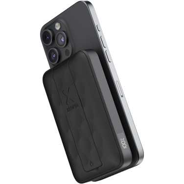 Logo trade mainostuotet tuotekuva: Xtorm FS5W101 10 000 mAh:n magneettinen langaton varavirtalähde