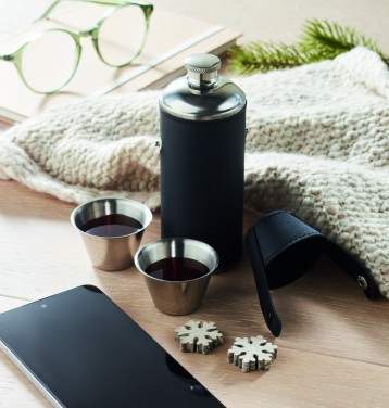 Logotrade mainoslahjat ja liikelahjat tuotekuva: Taskumatti shottikupeilla