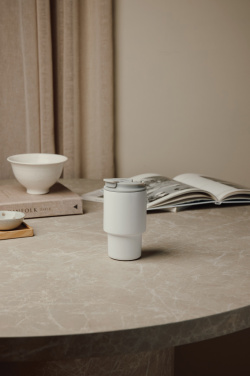 Logotrade liikelahja tuotekuva: VINGA Nagano RCS -mukaan otettava muki, 350 ml.