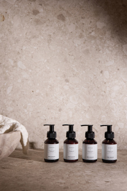 Logotrade liikelahja mainoslahja kuva: VINGA x TGL -vartalo- ja käsienhoitosetti