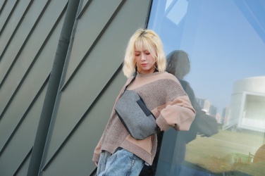 Logotrade reklaminiai produktai nuotrauka: Krepšys per petį Urban Bumbag