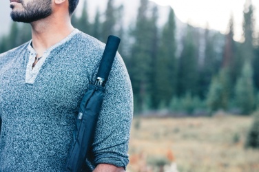 Logotrade dāvanas foto: Swiss Peak Aware™ īpaši viegls manuāls 25” alumīnija lietussargs