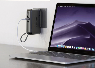 Logotrade korporatīvās dāvanas foto: Urban Vitamin Eureka hibrīds GANcharger 10000mah powerbank65W