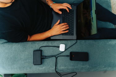 Logotrade dāvanas foto: Urban Vitamin Eureka hibrīds GANcharger 10000mah powerbank65W