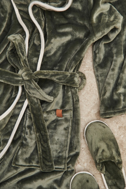 Лого трейд pекламные cувениры фото: Роскошный плюшевый халат VINGA Louis GRS RPET, размер S-M