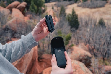 Лого трейд бизнес-подарки фото: Многофункциональный плоскогубцы Gear X