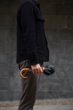 Лого трейд бизнес-подарки фото: Зонт складной VINGA Bosler AWARE™ 21 дюйм