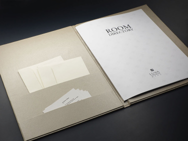 Логотрейд pекламные продукты картинка: Папка для отелей 1677280