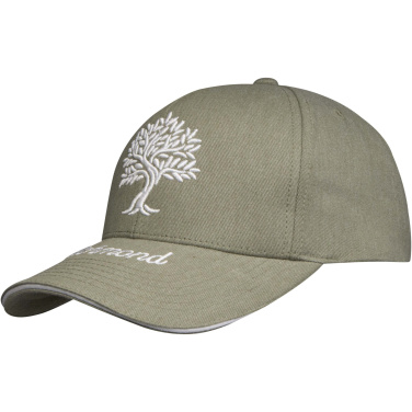 Логотрейд pекламные продукты картинка: Коробка с образцами кепок из переработанных материалов