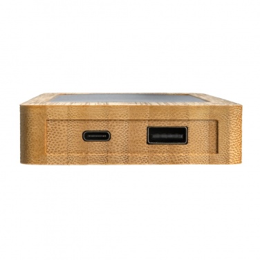Logotrade profilprodukter bild: Sunwick 10.000mAh solcellspowerbank i bambu