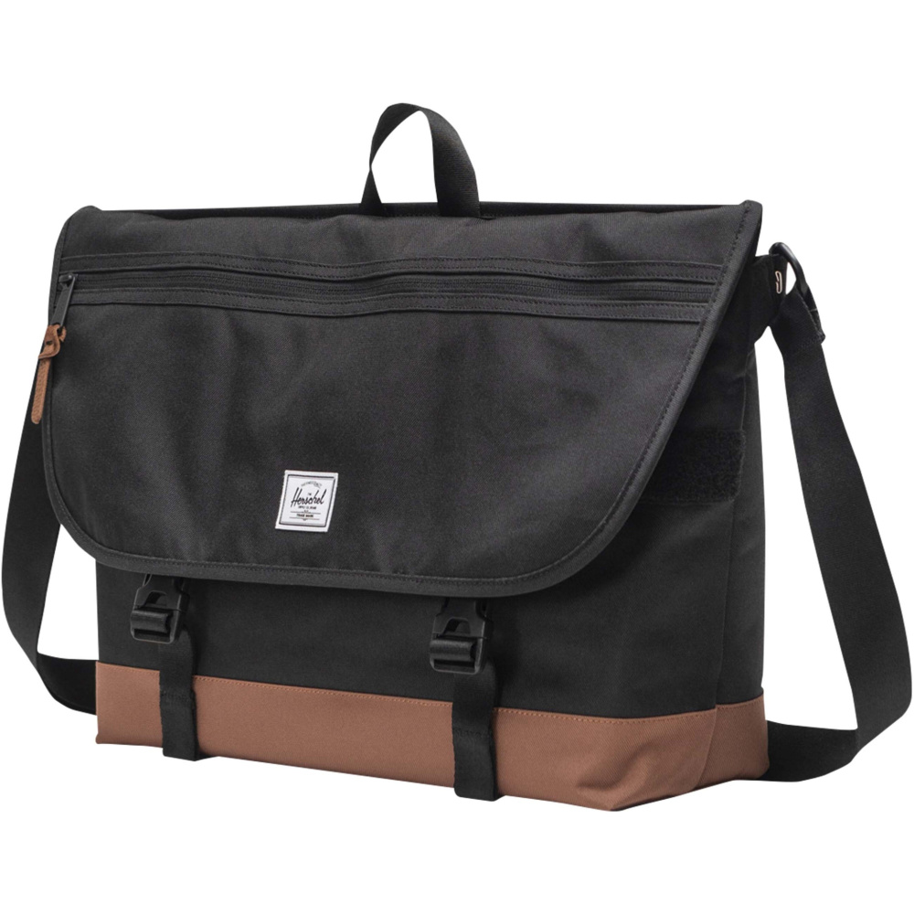 Logotrade reklamprodukter bild: Herschel Cove messenger av återvunnet material 22,5L