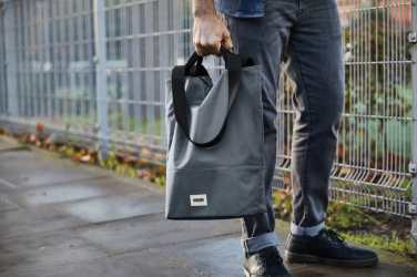 Logotrade kampanjprodukter bild: Black+Blum 16L Isolerad Tote-/Kylväska